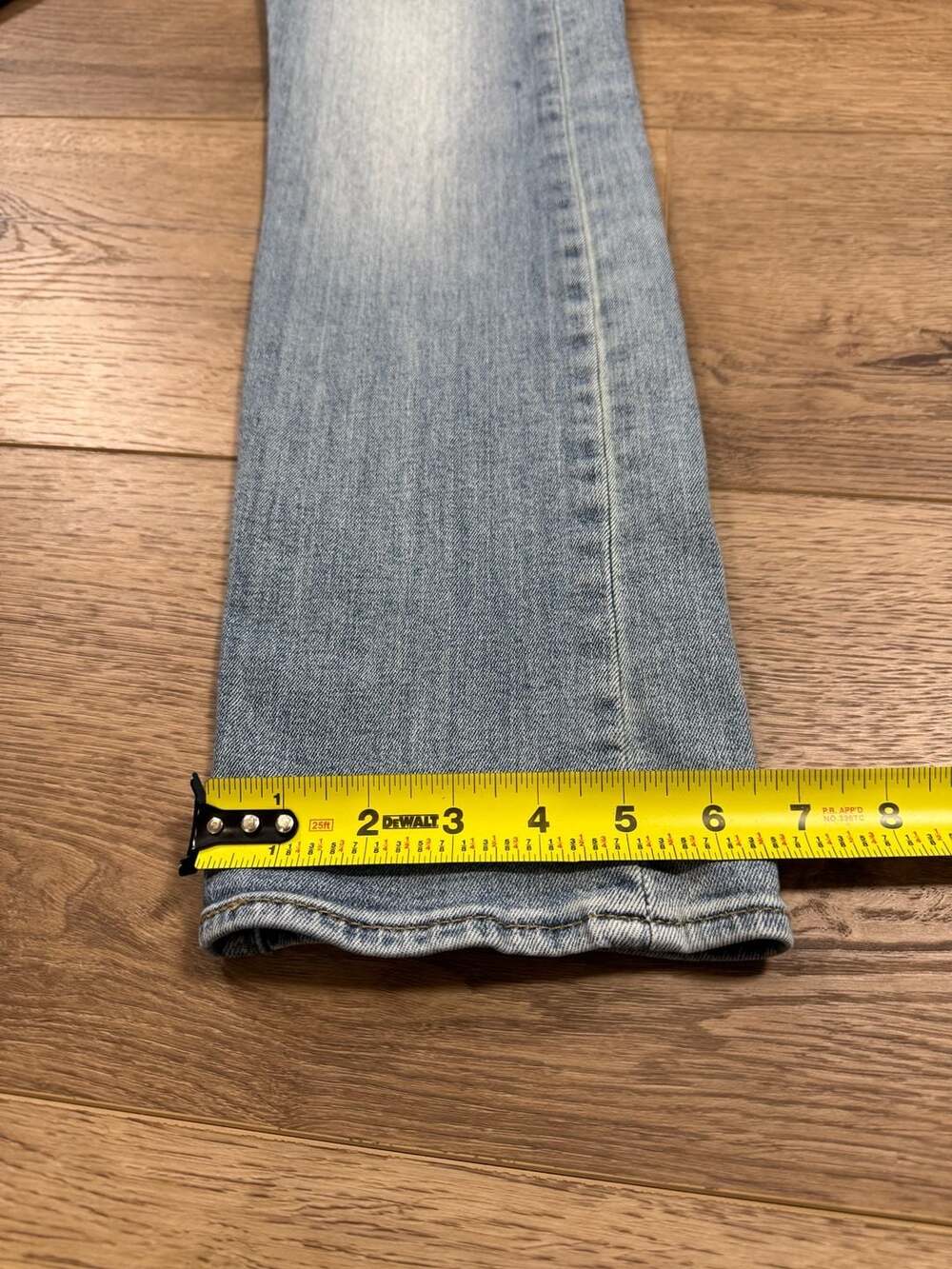 Levi’s 501 Original Fit Jeans Light Wash Straight Leg Women’s 27x30 - Picture 8 of 12